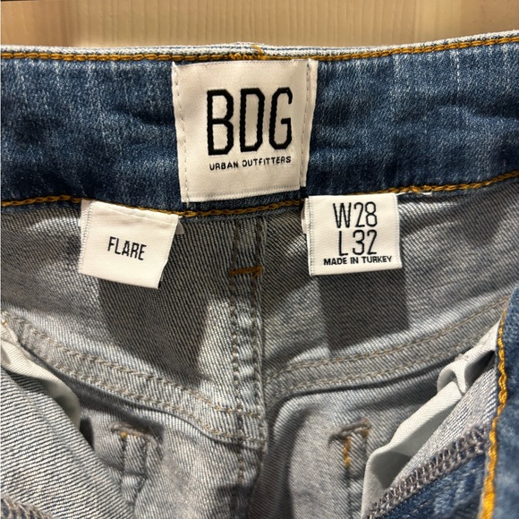 BDG Urban Outfitters Women’s Flare Jeans W28 L32 - Picture 3 of 5